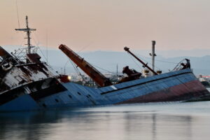 mersin port and sinking ship